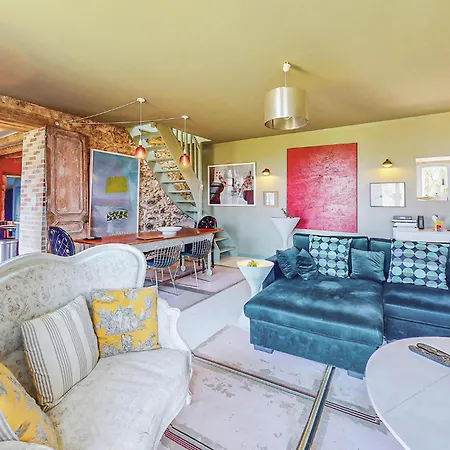 Semesterbostad Amazing In