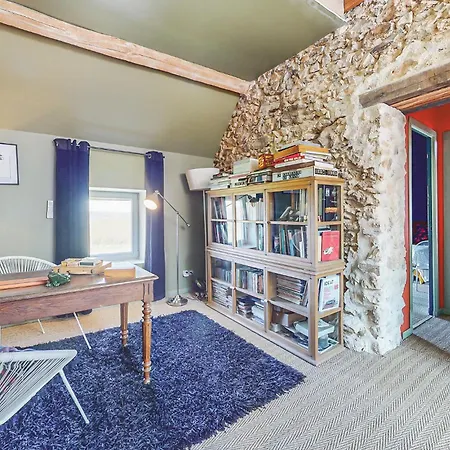 Amazing In * Villaines-la-Gonais