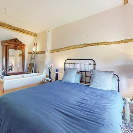 Semesterbostad Amazing In