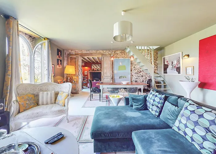 Amazing In 度假居 Villaines-la-Gonais