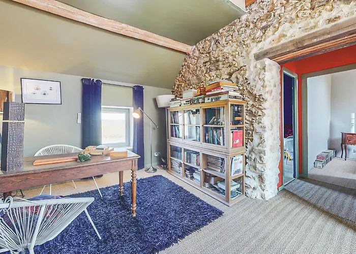 Amazing In * Villaines-la-Gonais